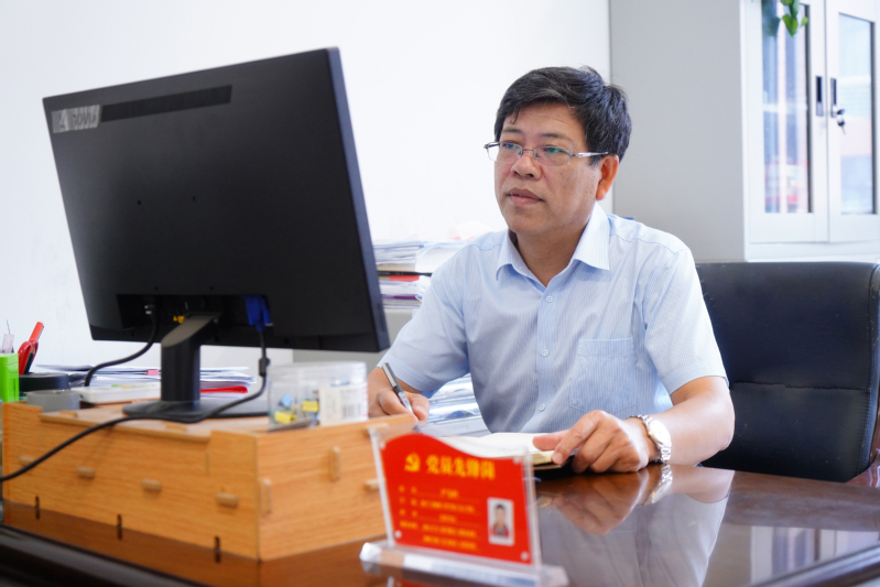 江苏省教学名师尹飞鸿：坚守师者...